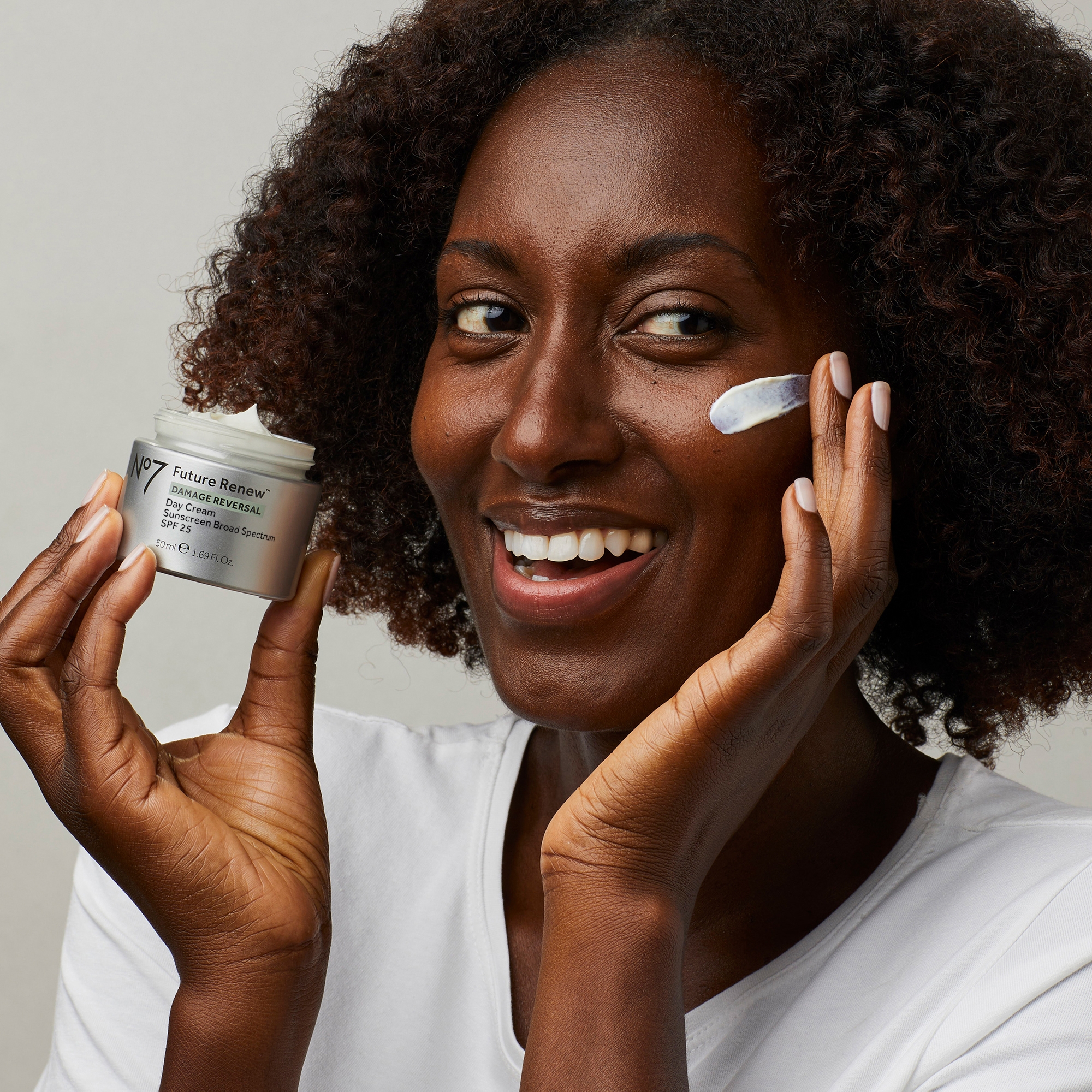 No7 Laboratories Dark Spot Correcting Booster Serum