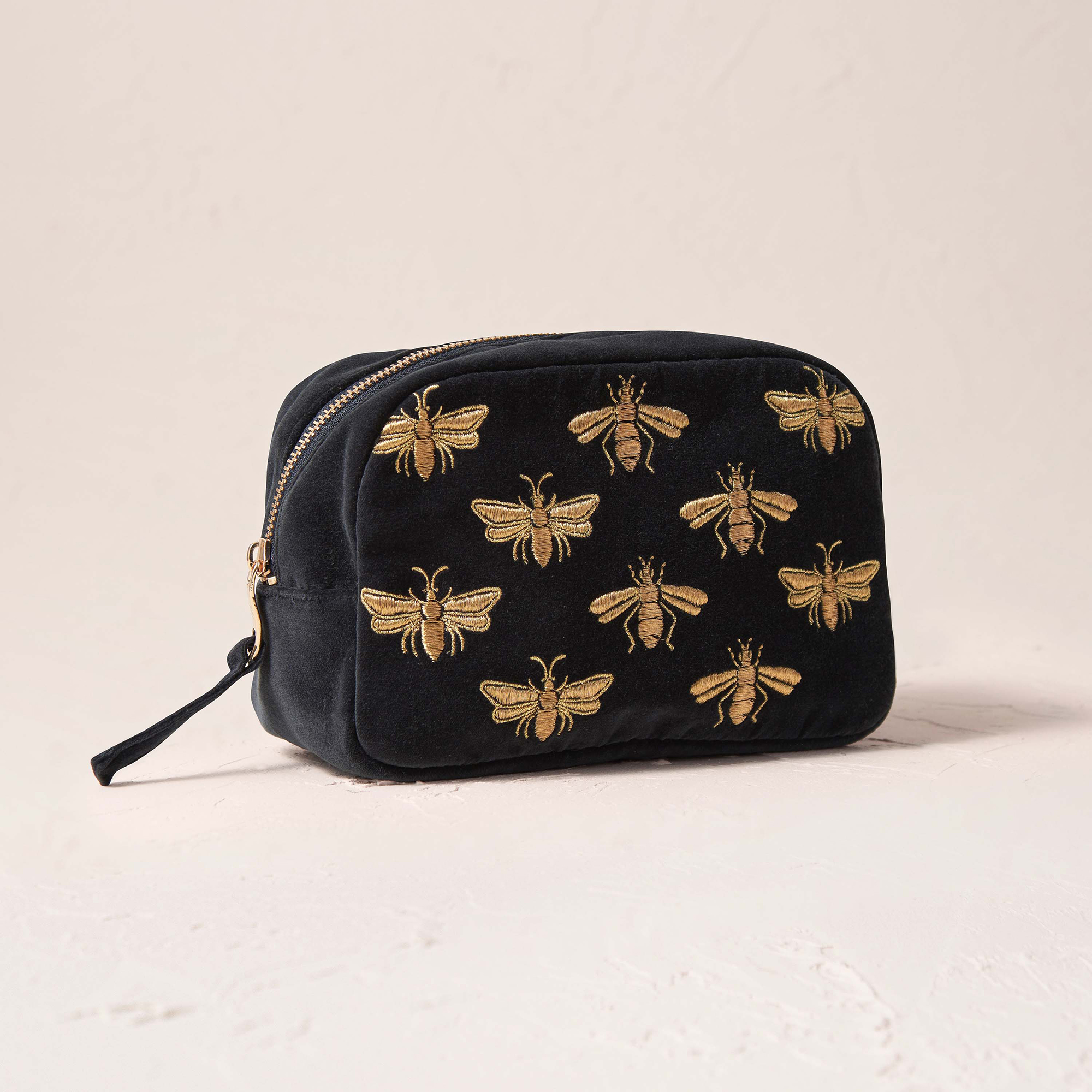 送料関税込 Elizabeth Scarlett/Honey Bee Open Flat Makeup Bag Elizabeth Scarlett Open Flat Makeup Bag | Official Store