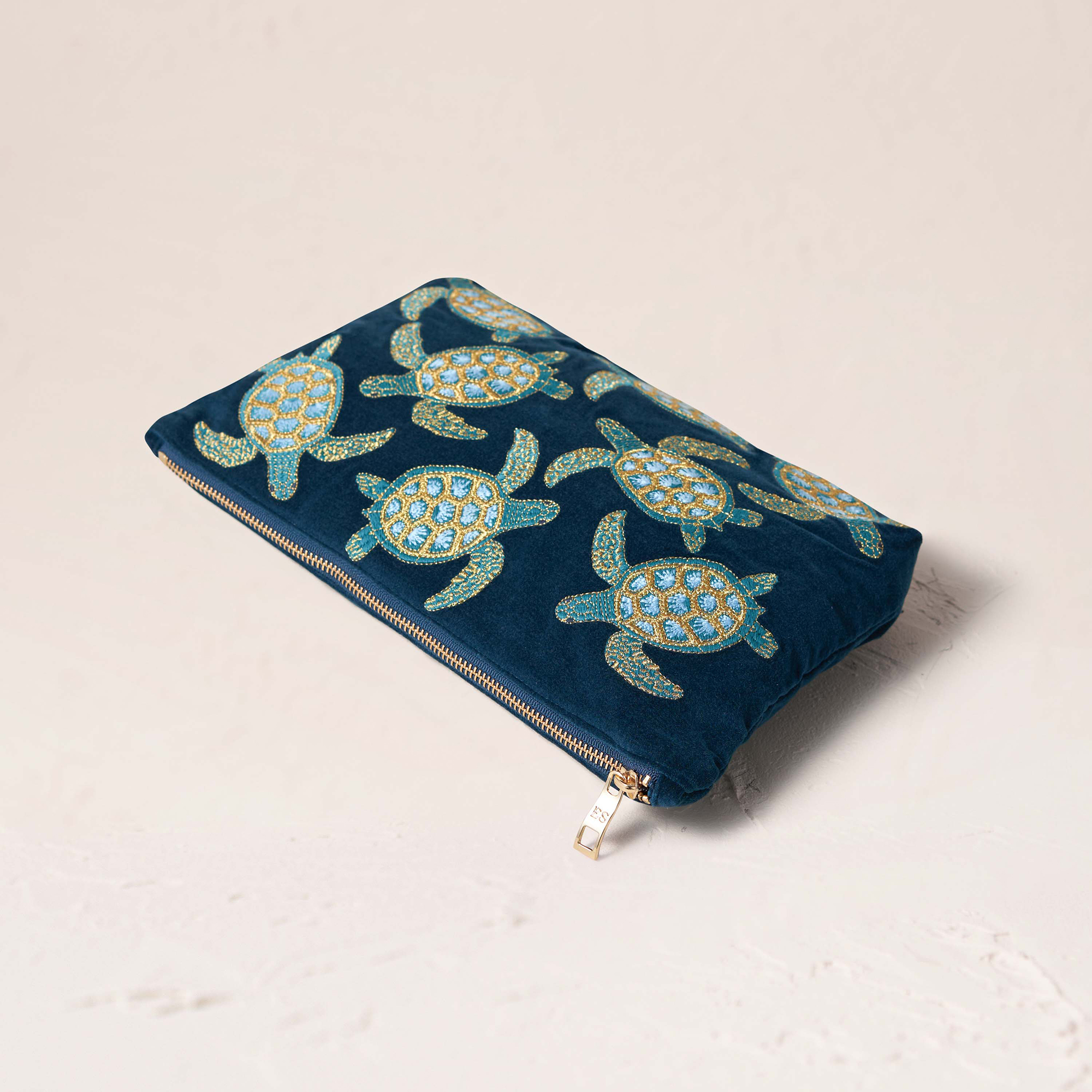 Elizabeth Scarlett Sacred Heart Rouge Velvet Everyday Pouch