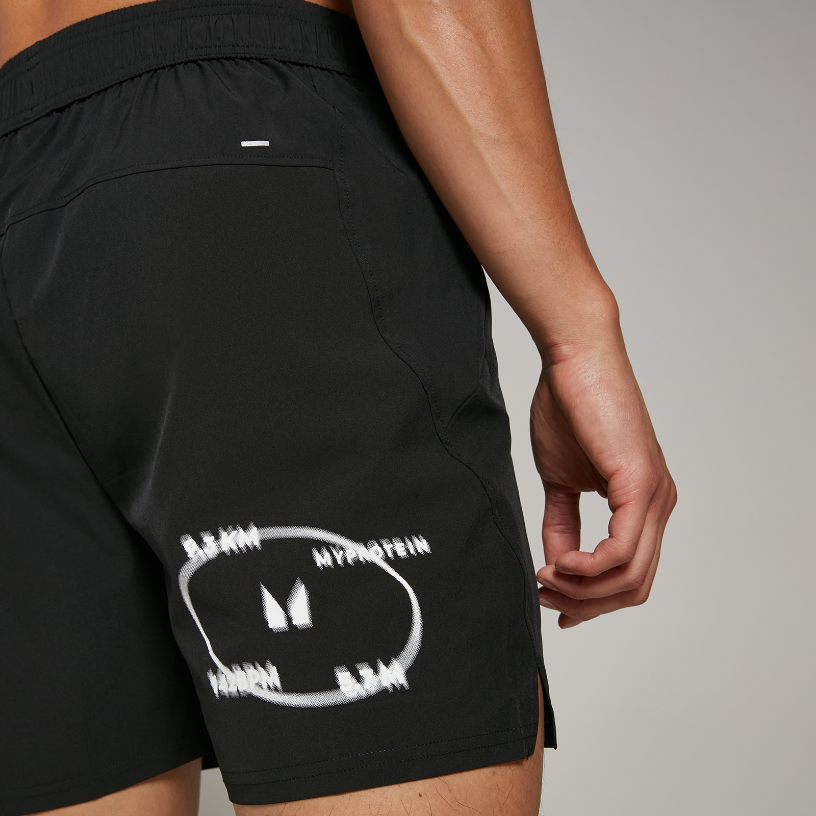 MP Men's Velocity Tracking Graphic 5 MP Men's Velocity Tracking Graphic 5