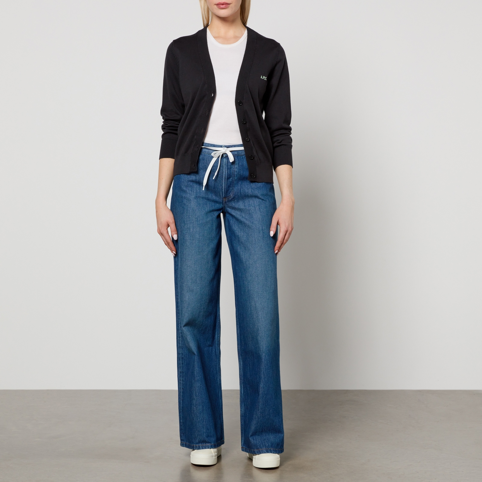 A.P.C｜JEANS (Madame Santeuil Jeans (COGYE F09207 IAL)) Madame Santeuil jeans | Organic 'Butler' stonewashed denim