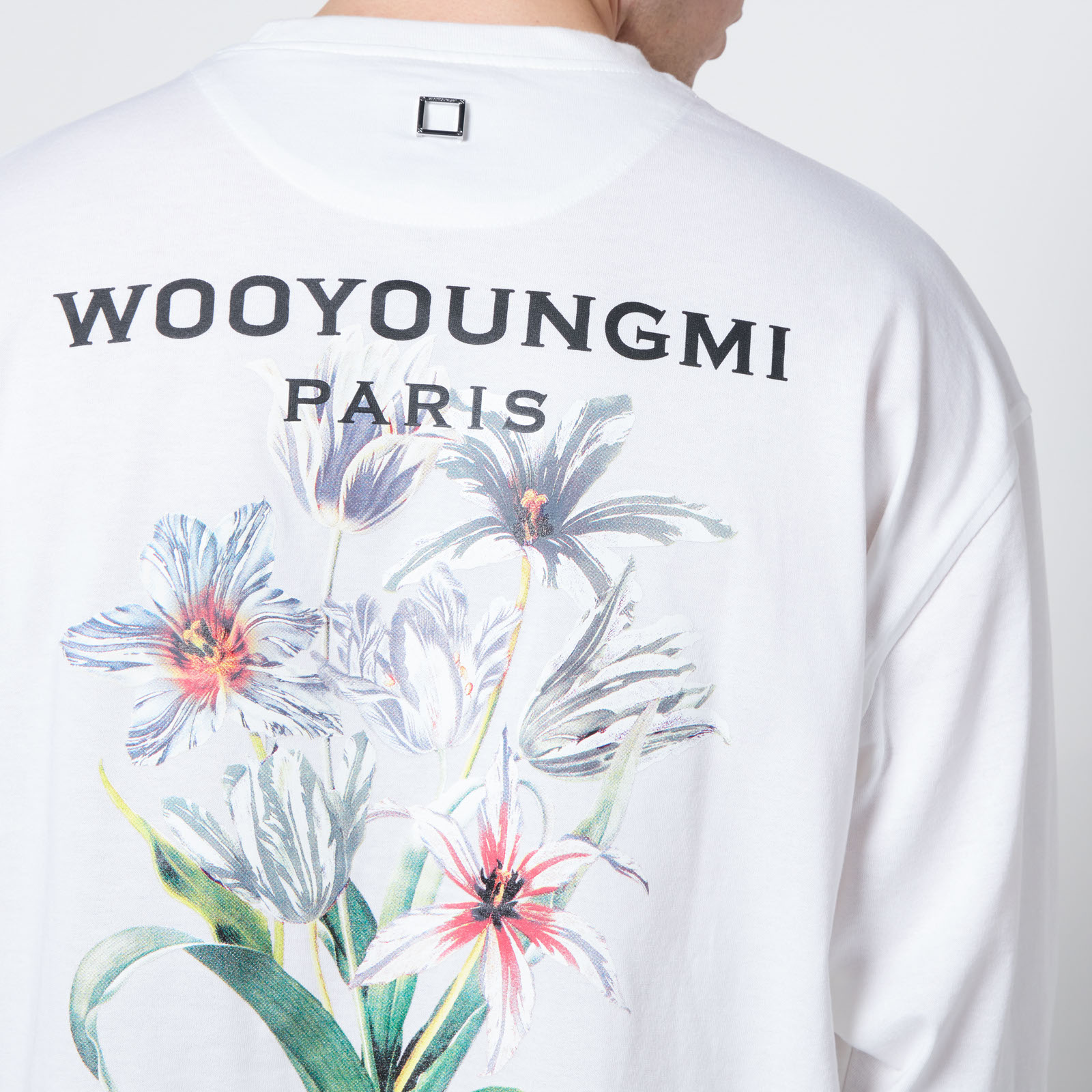 ★【WOOYOUNGMI】★Flower Print Back Logo T-Shir.t Green★ ☆関税込☆WOOYOUNGMI☆Flower Print Back Logo T-Shirt Green