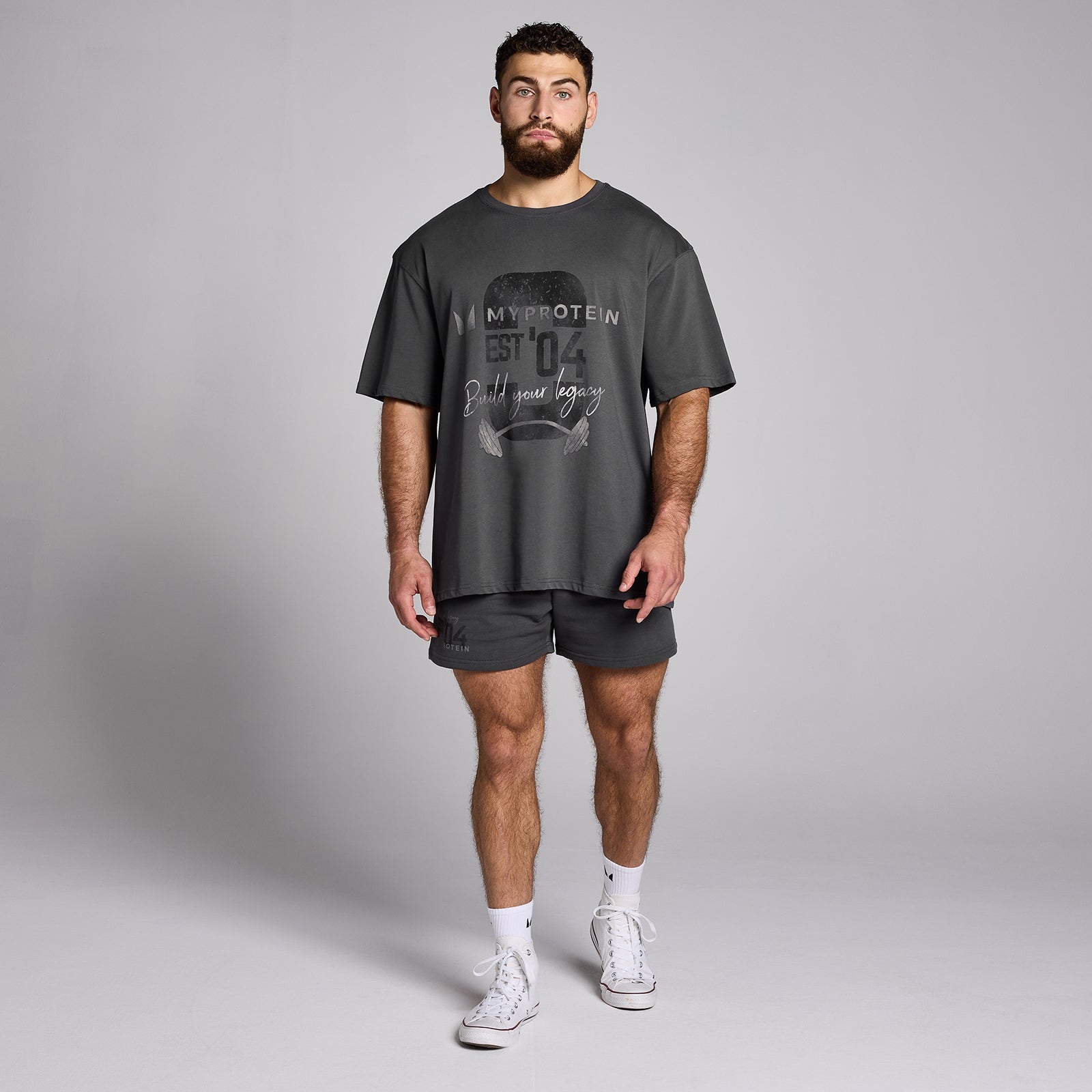 MP オリジン グラフィック Tシャツ - ウォッシュド グレー | Myprotein