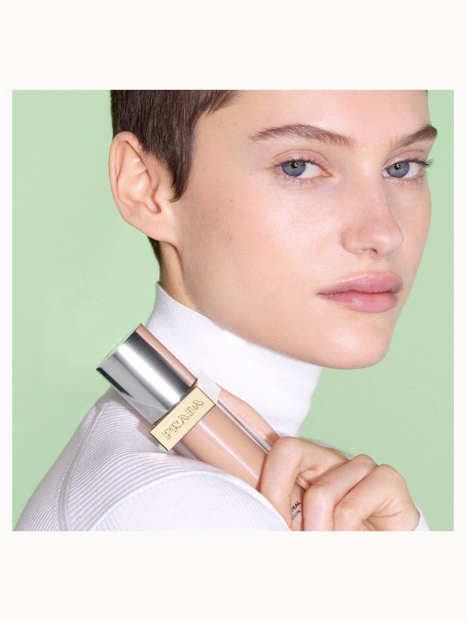 Prada Reveal Skin Optimising Refillable Foundation LN10 30ml