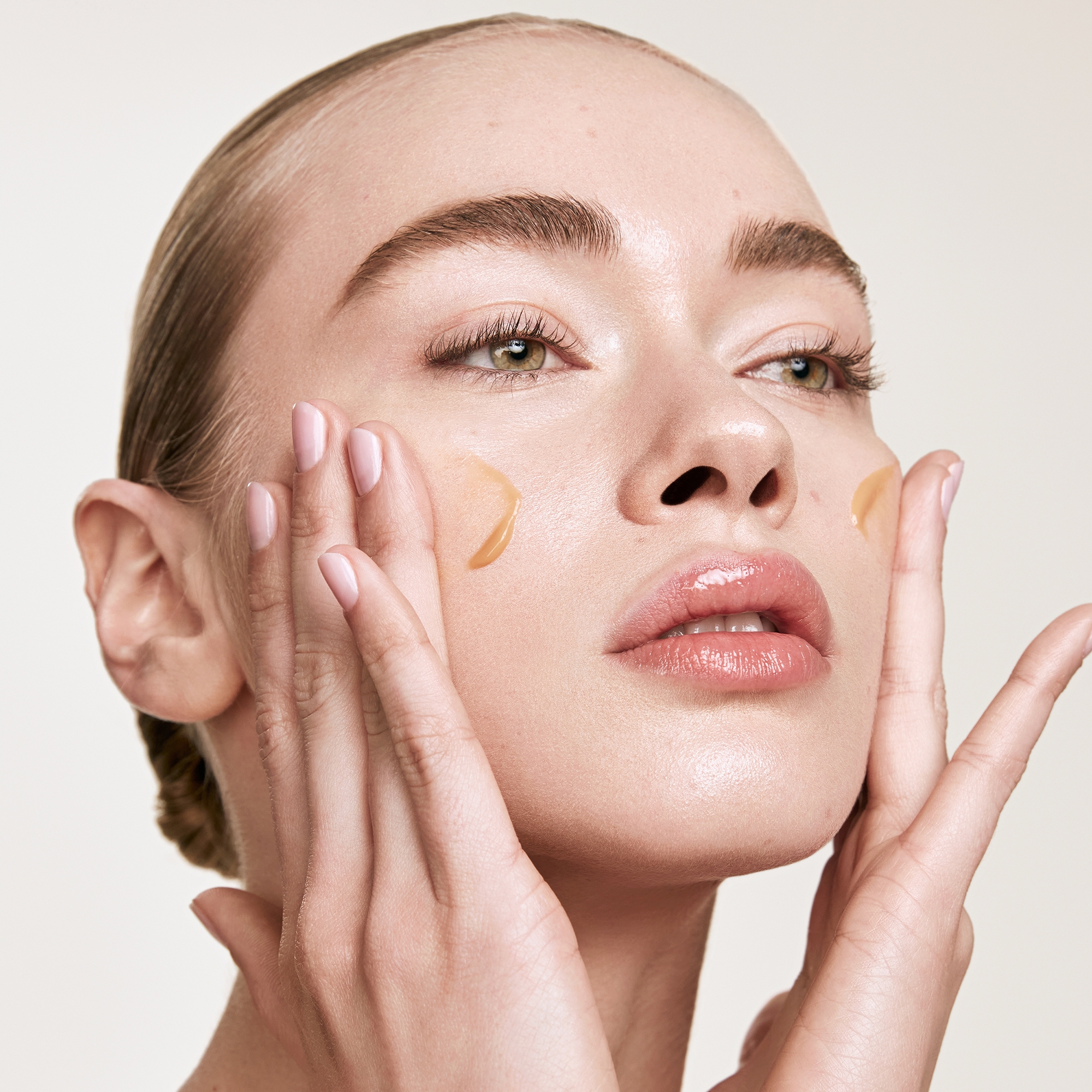 KYLIE SKIN☆ブライトニング効果☆VITAMIN C SERUM Vitamin C Serum | Kylie Skin by Kylie Jenner – Kylie Cosmetics