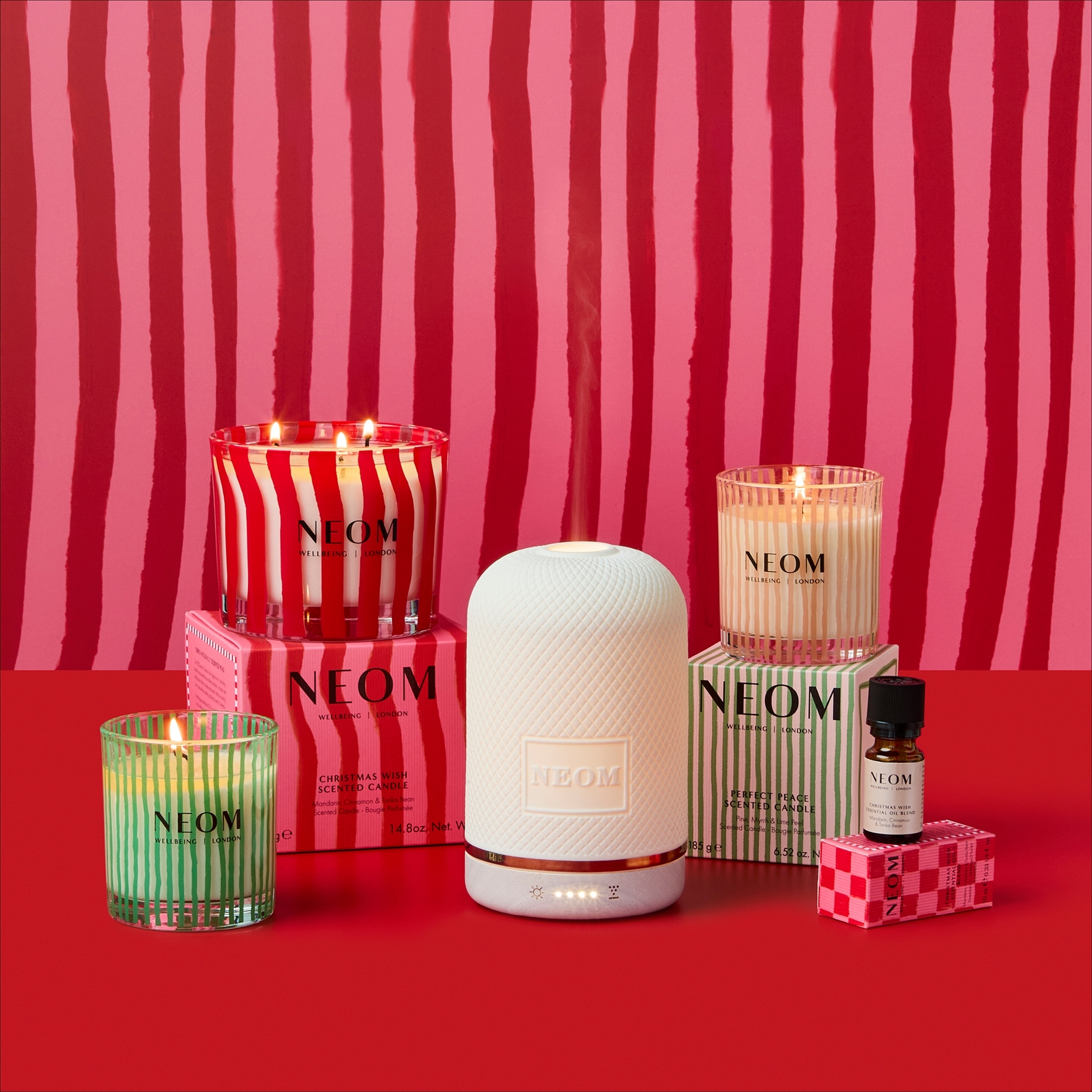 NEOM Christmas Wish 3 Wick Candle | Dermstore