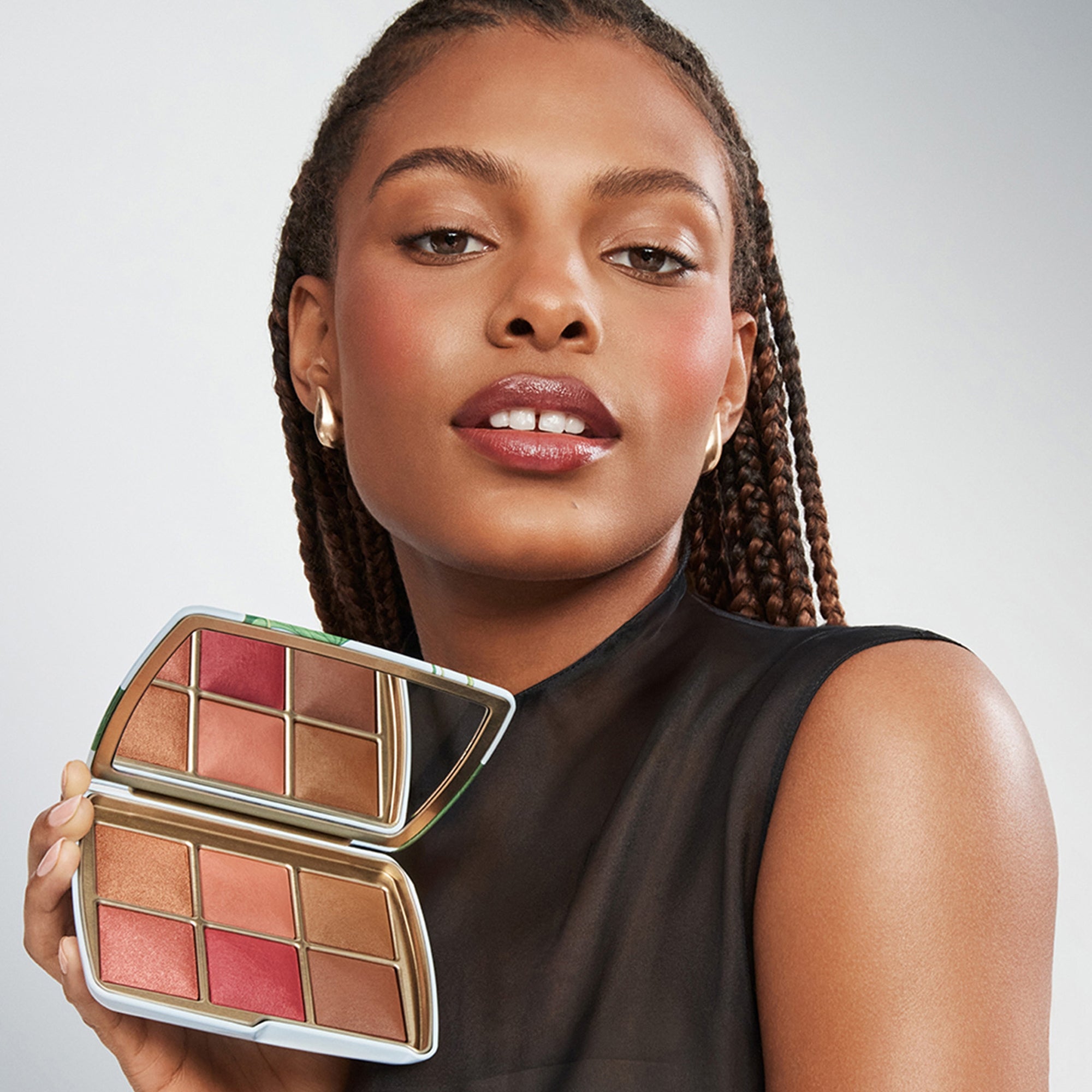 Hourglass Ambient Lighting Edit - Unlocked Evil Eye | Cult Beauty