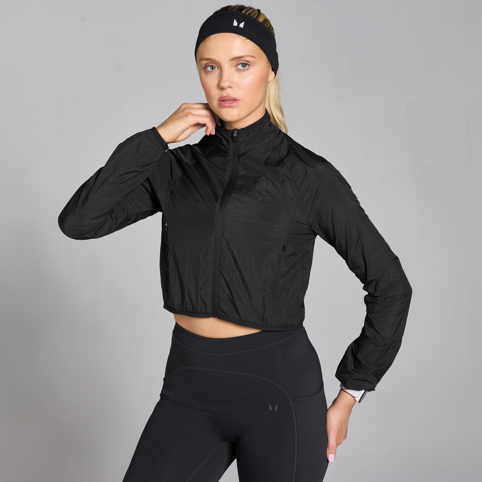 MP Women's Velocity Slim Fit Cropped Windbreaker - Black | Myprotein