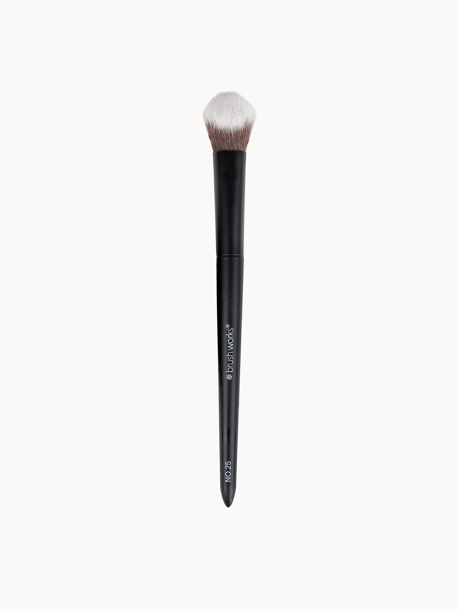 brushworks No. 25 Brightening Concealer Brush