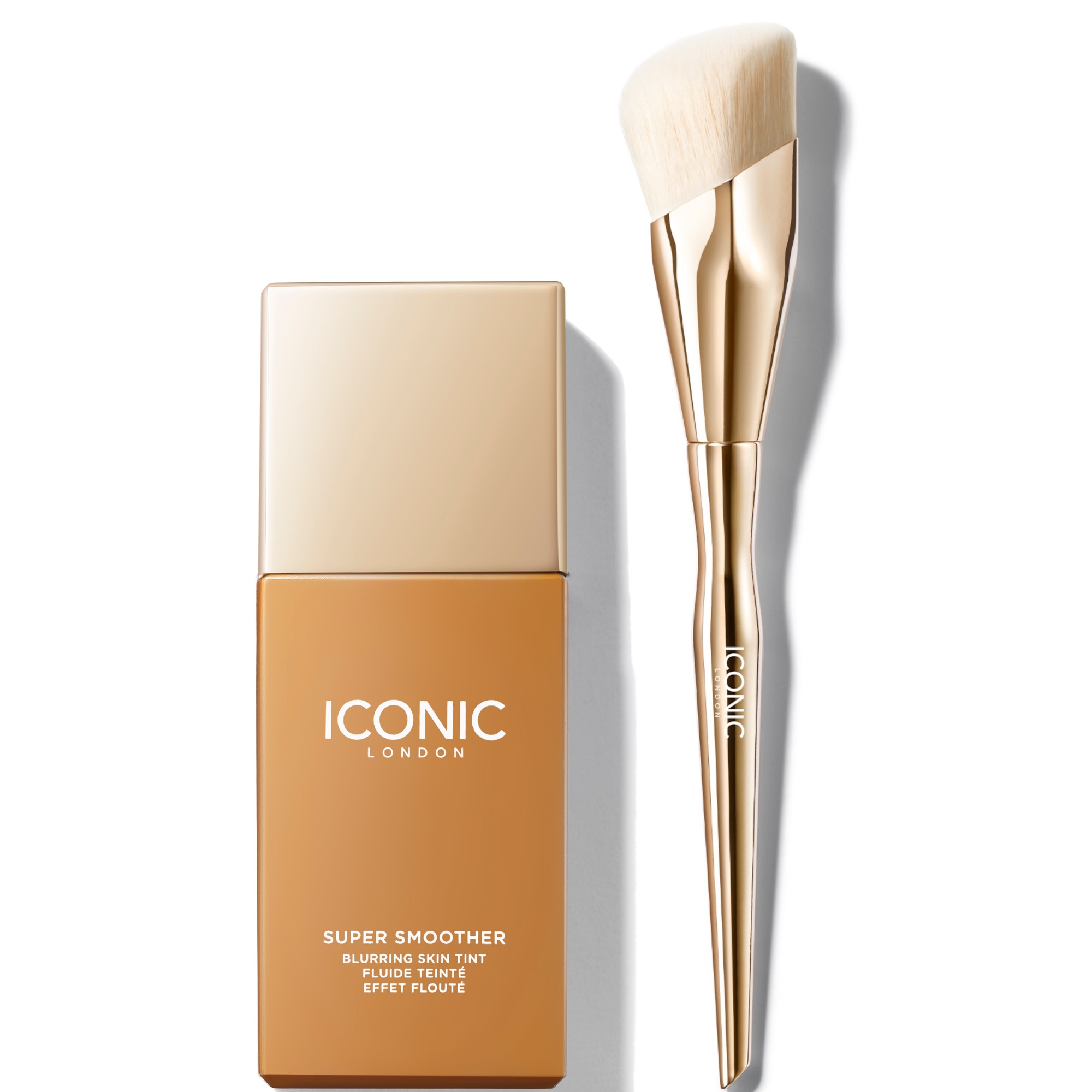 cult ICONIC London Super Smoother Blurring Skin Tint (Various Shades) and Complexion Brush Bundle