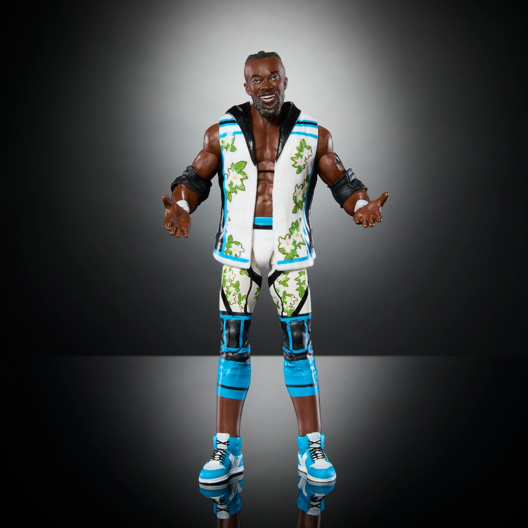 WWE Main Event Series 154 Kiana James Action Figure (6