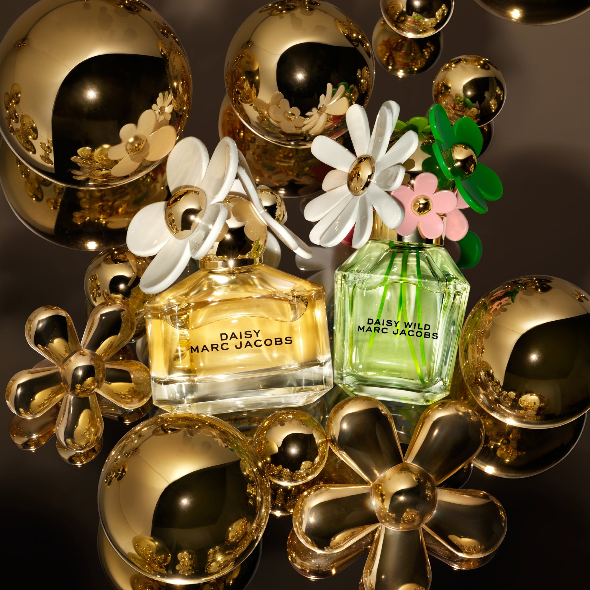 Marc Jacobs Daisy Wild Eau de Parfum 50ml Gift Set | LOOKFANTASTIC