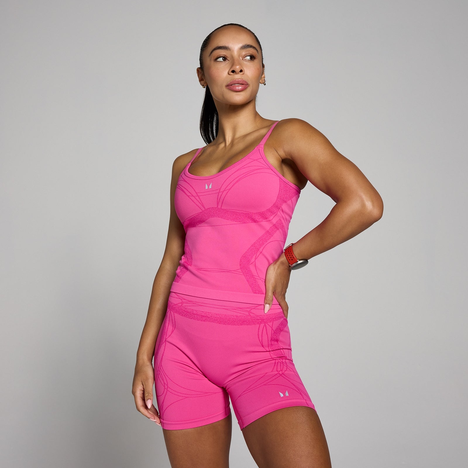 PUMA x HYROX Move Strappy Bra - Electric Orchid | Myprotein UK
