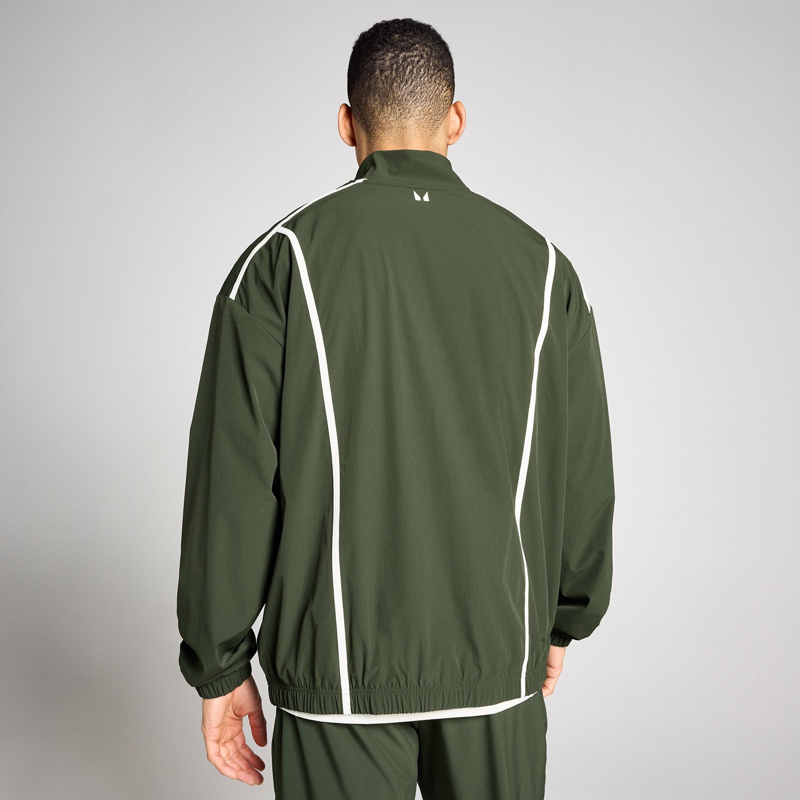 MP Men's Tempo Panel Woven Jacket - Forest Green | Myprotein UK