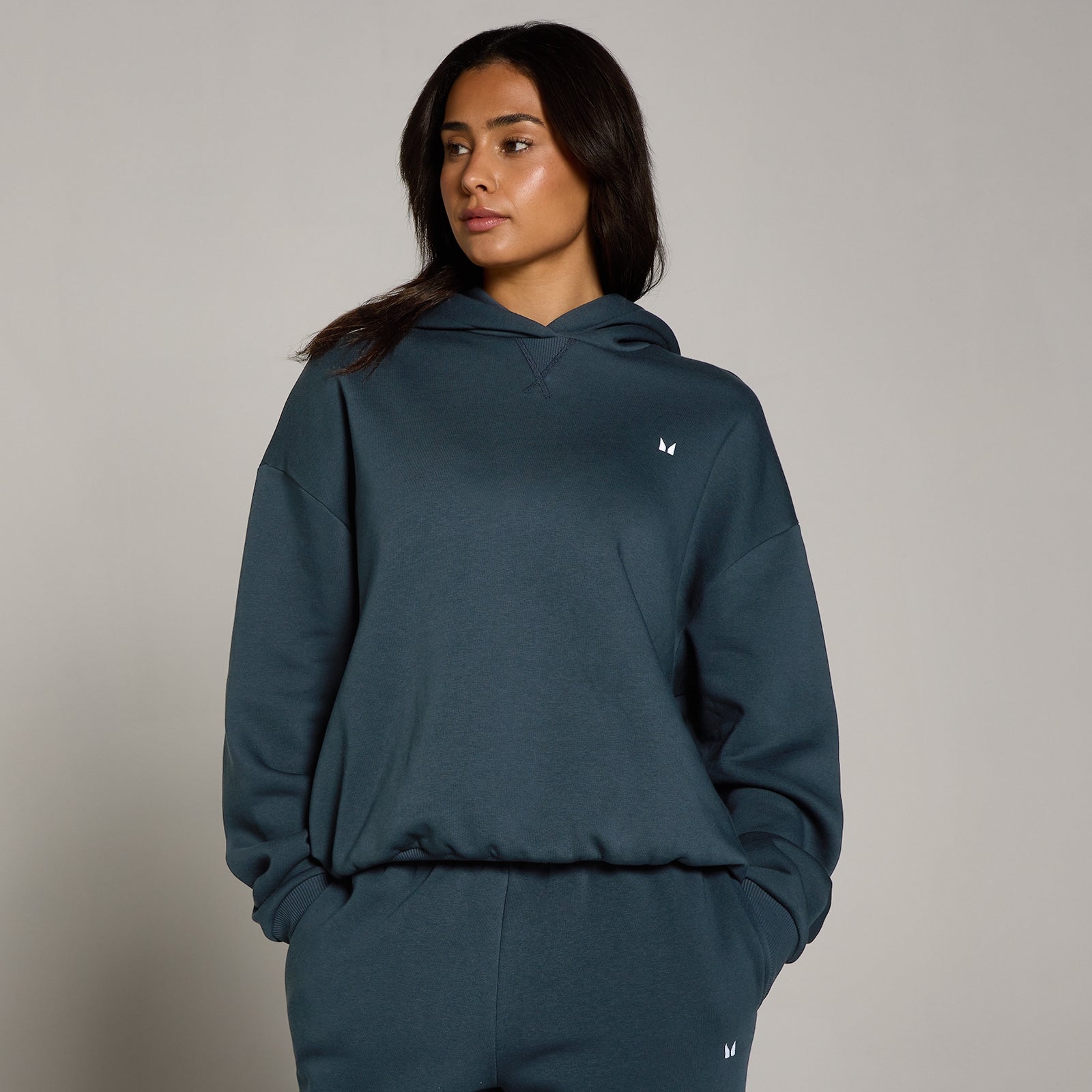 MP Women's Basics Oversized Hoodie - Black | Myprotein