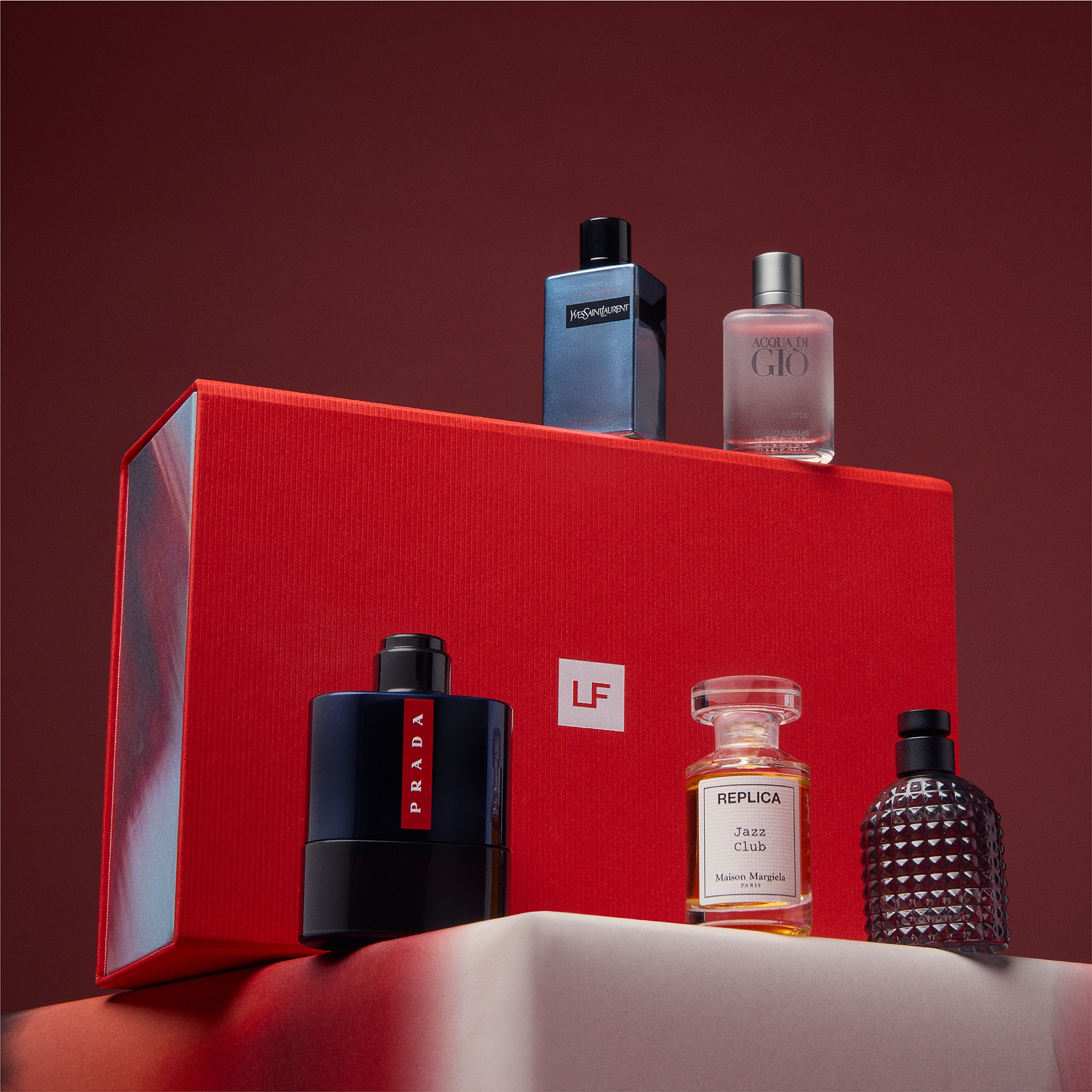 The Fragrance Discovery Set For Him (Includes £55 Gift Voucher) | LOOKFANTASTIC