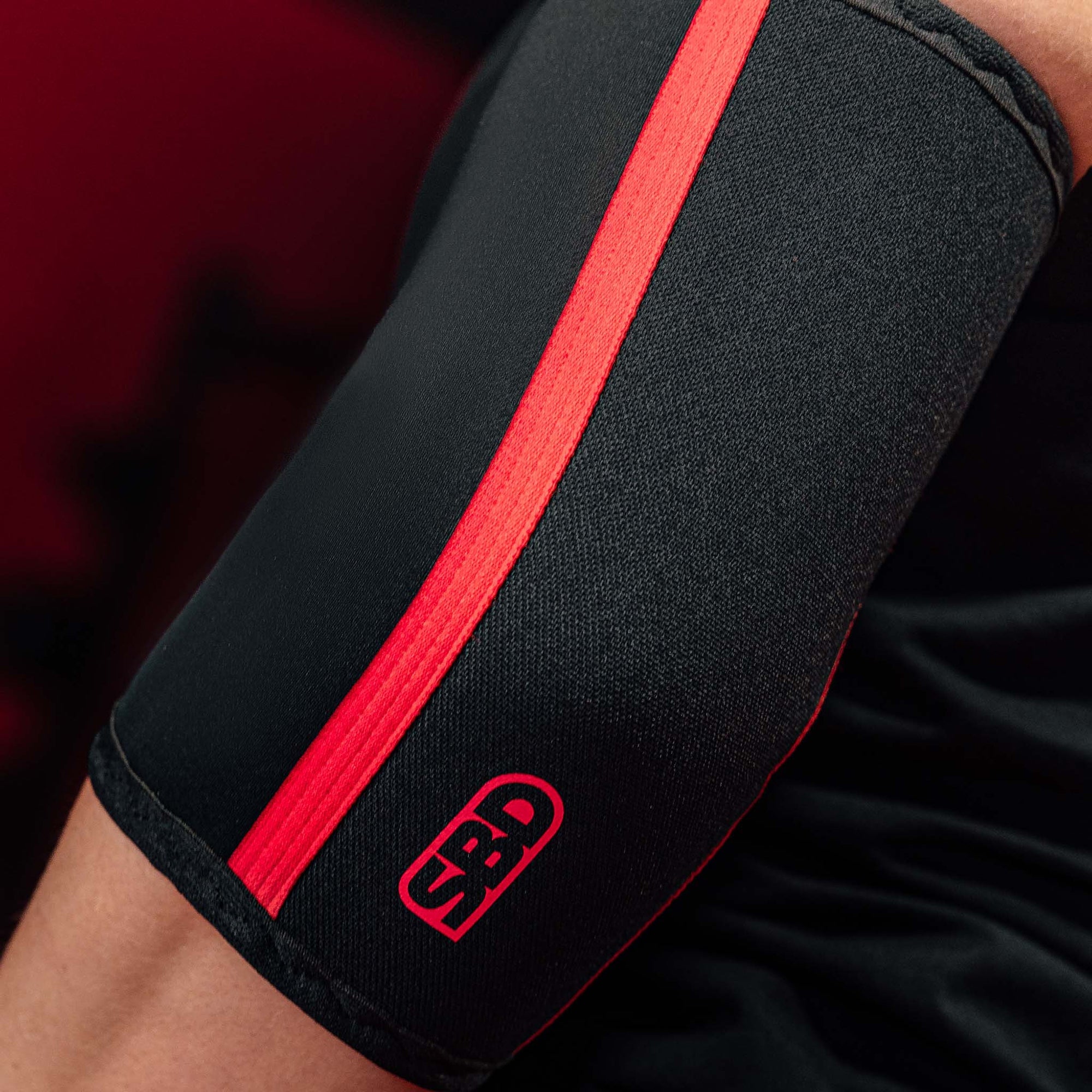 SBD Apparel Standard Elbow Sleeves | Myprotein UK