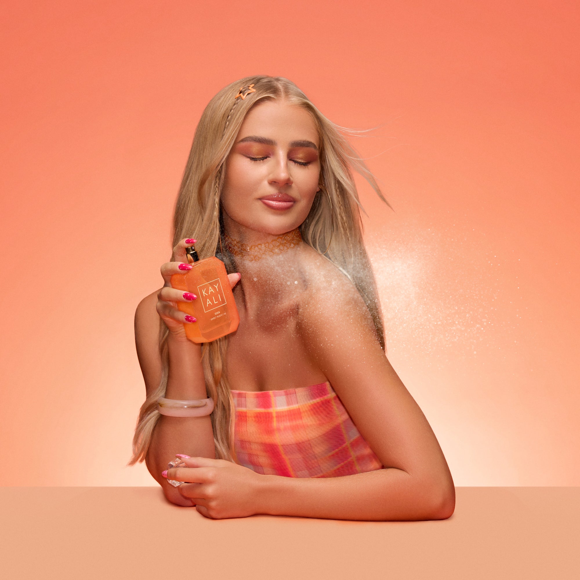 KAYALI Eden Sweet Peach | 35 10ml Miniature | Cult Beauty
