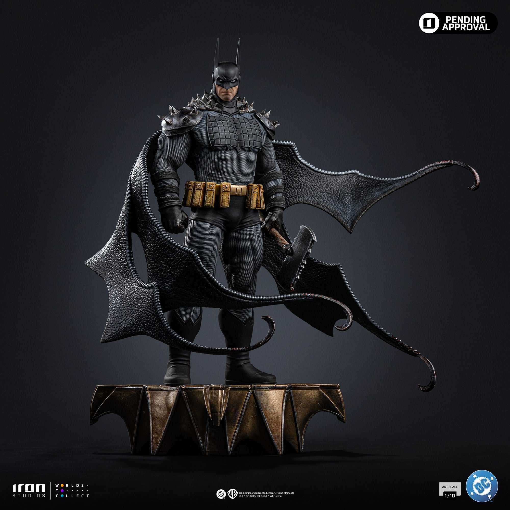 Hot Toys 1/6 Batman - Absolute Batman Figure