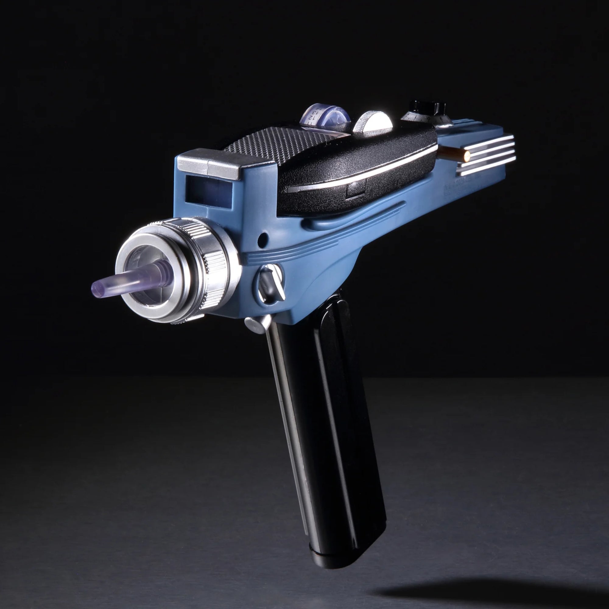 Star Trek Phaser Type-2 Replica (2266-69) | Zavvi UK