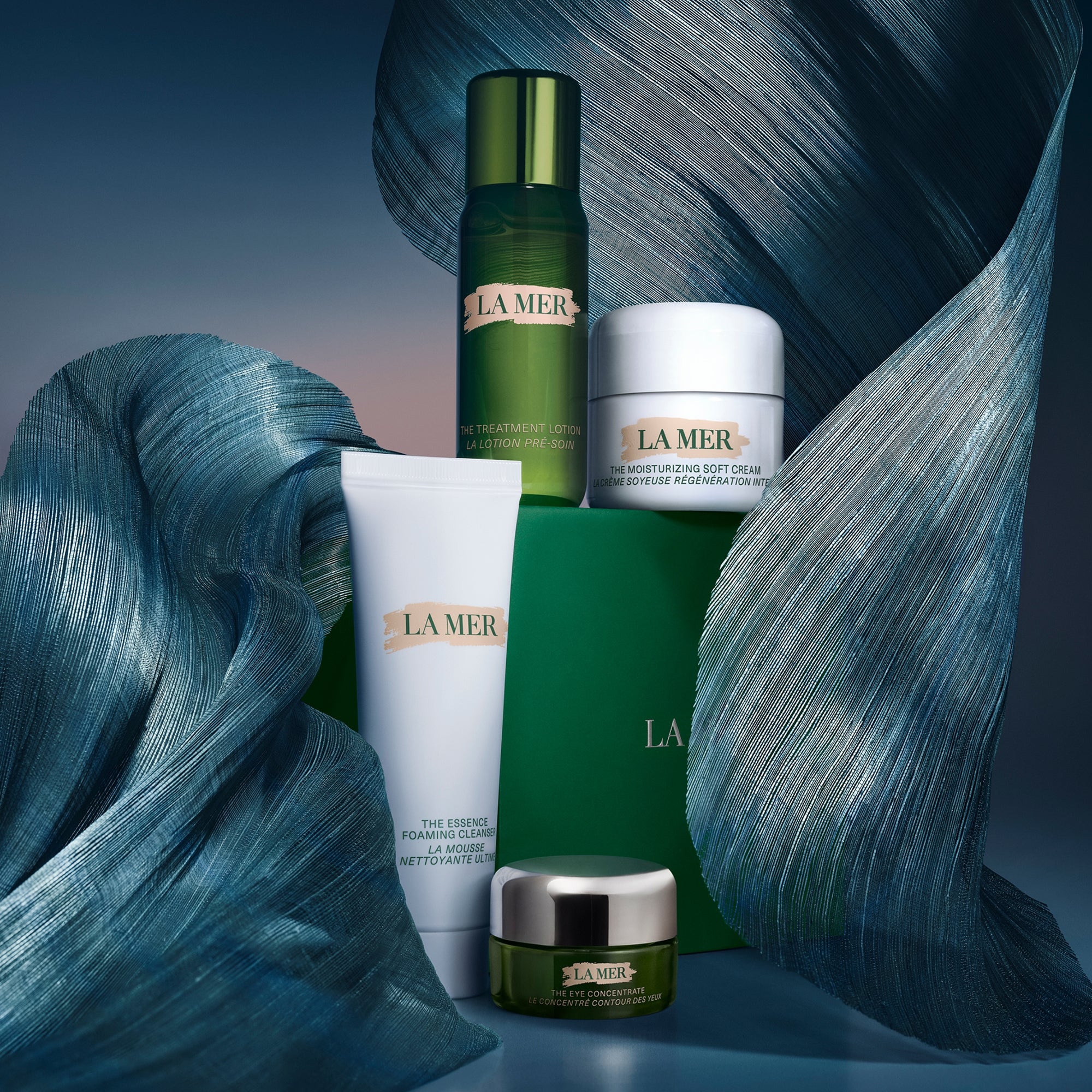 La Mer Best Sellers Skincare Gift Set | Cult Beauty