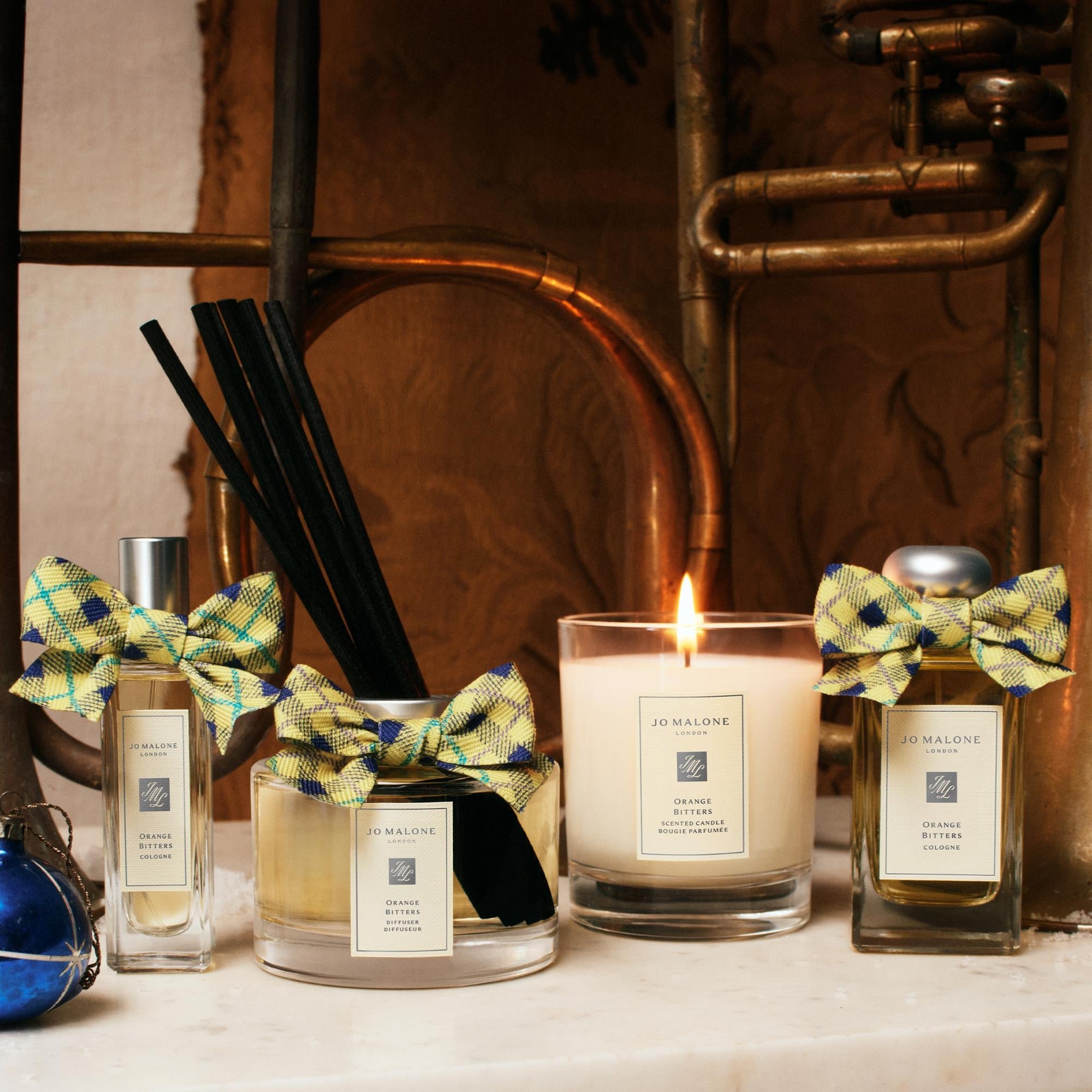 Jo Malone London Orange Bitters キャンドル Jo Malone London Orange Bitters Classic Candle 200g | Cult Beauty
