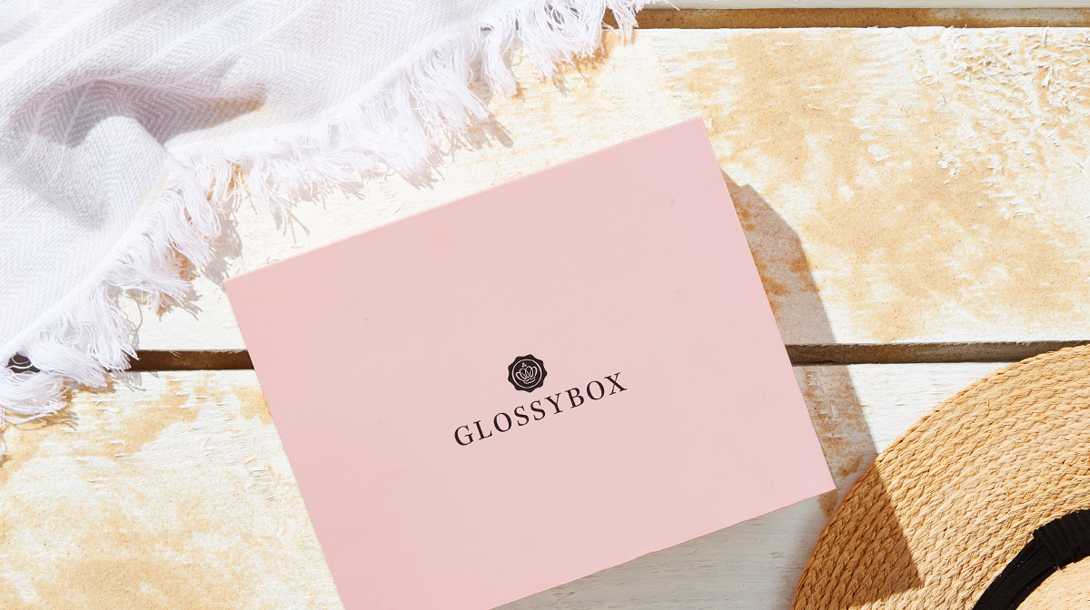 GLOSSYBOX de juillet : 5 produits maquillage et soin pour rafraîchir votre routine beauté