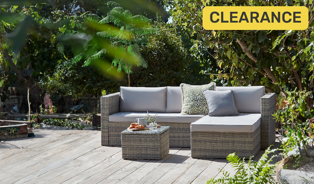 Clearance on Outdoor Living & BBQs