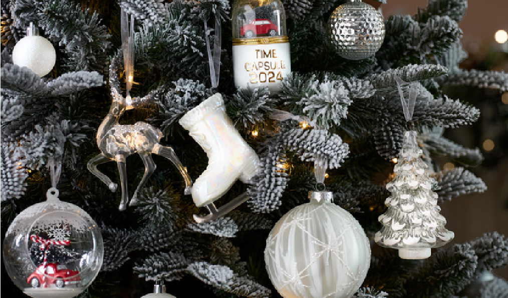 White Christmas Tree Decorating Ideas