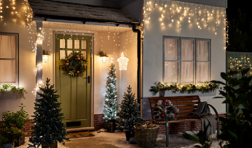 Outdoor Christmas lighting ideas