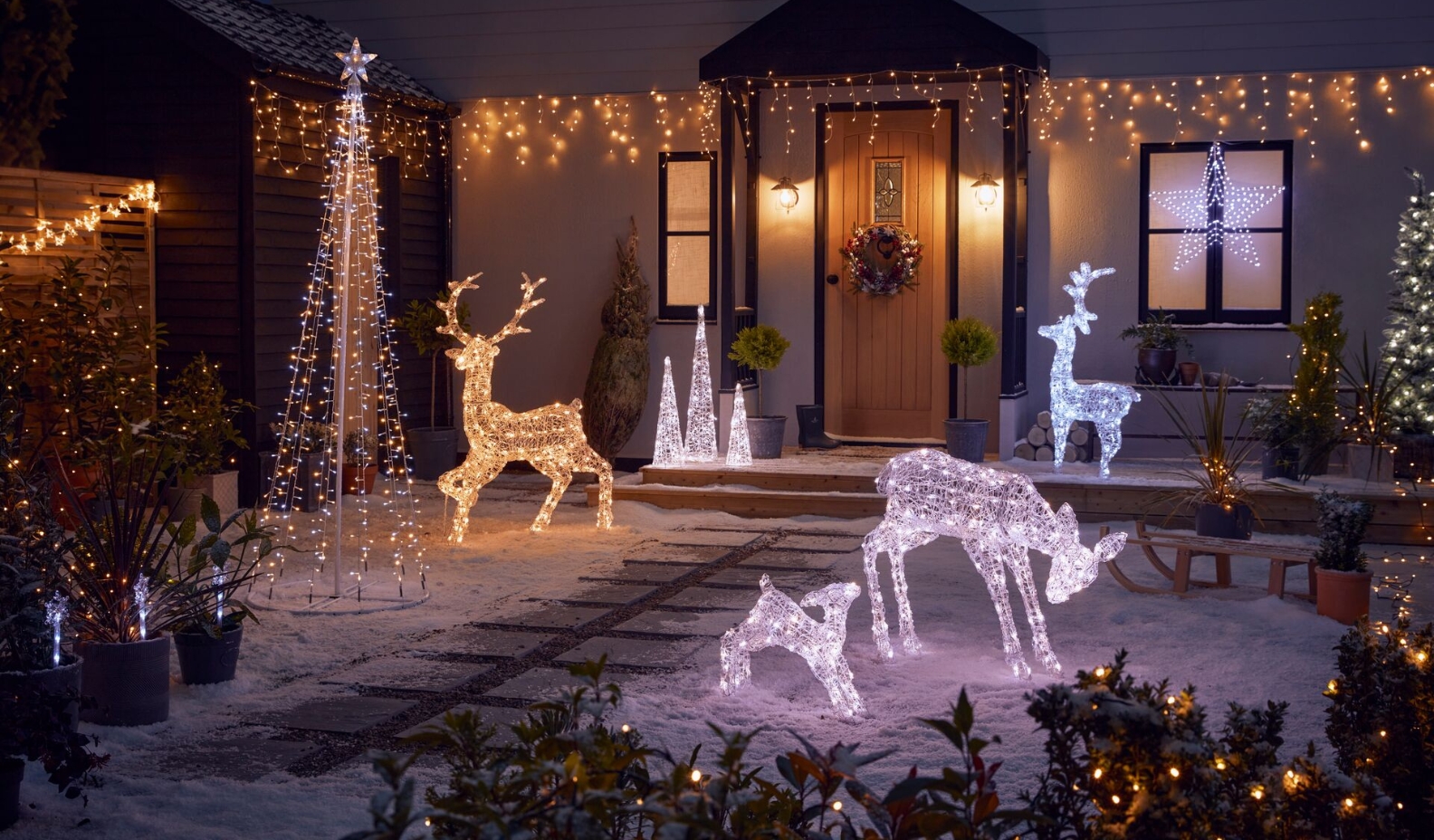 Outdoor Christmas lighting ideas