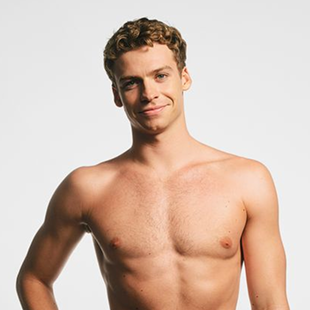 Athlete shot of Leon Marchand