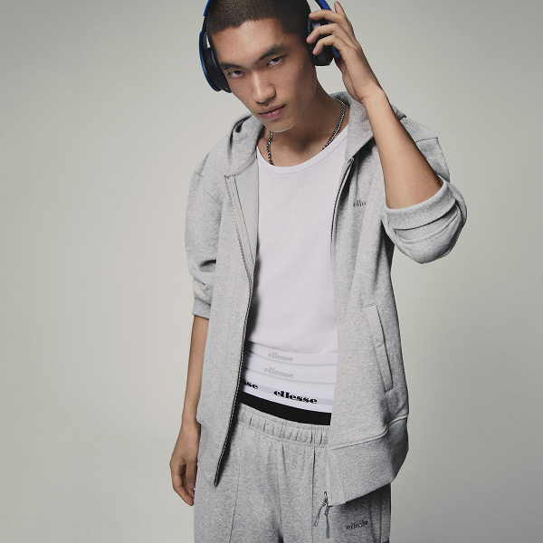 ellesse - 新品未使用タグ付✨プレミア商品✨ellesse golf ベスト　ジャケット　L ellesse - 新品未使用タグ付✨プレミア商品✨ellesse golf
