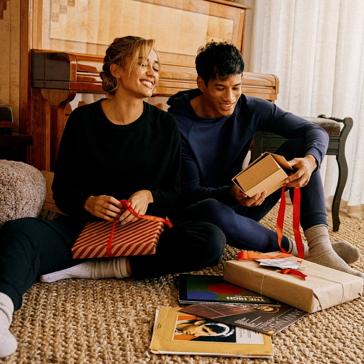This holiday season, gift your loved ones well-being for their wardrobe. From Luxury Lounge and sleep sets, to our most wanted pieces, gifts under 50 and ideas for her; there is something for everyone in our gift edit.