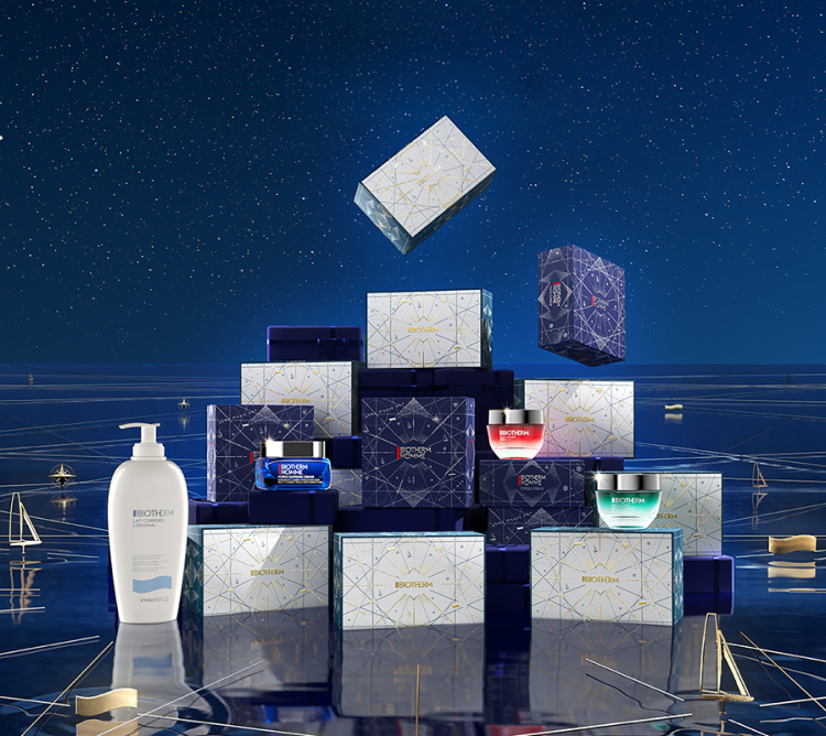 SAILING INTO HOLIDAY WONDERS