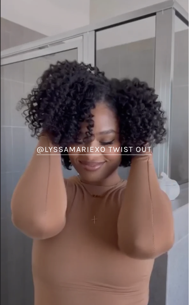 @LYSSAMARIEXO TWIST OUT