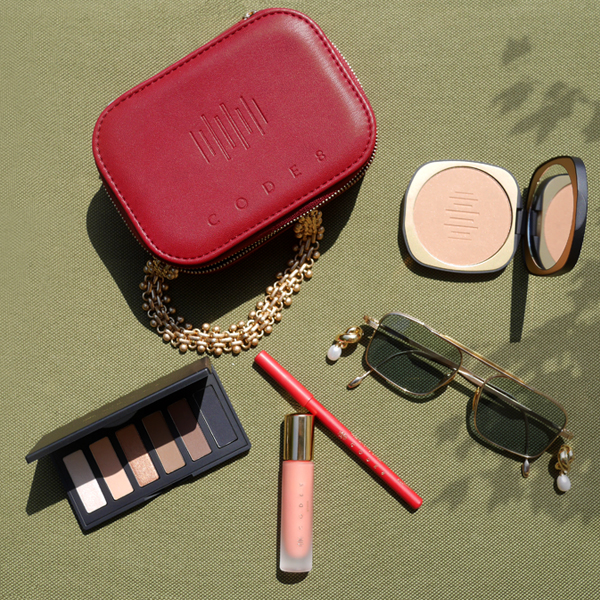 FREE RED BOX WHEN YOU BUY 2 FAVOURITES
