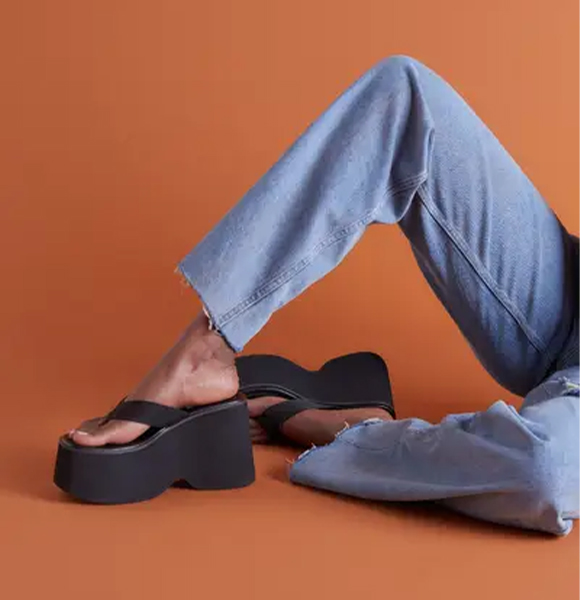 FLATFROM SANDALS